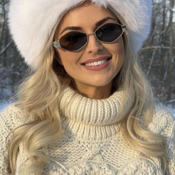 Celine CL40254U 28A Geometric Sunglasses – Rose Gold/Smoke - Picture 3 of 12